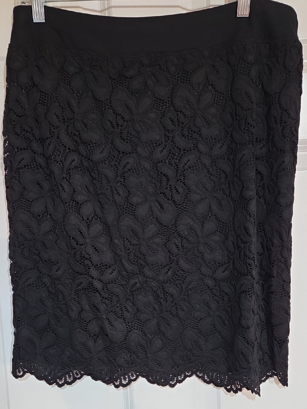 J. Jill Black Floral Lace Pencil Skirt